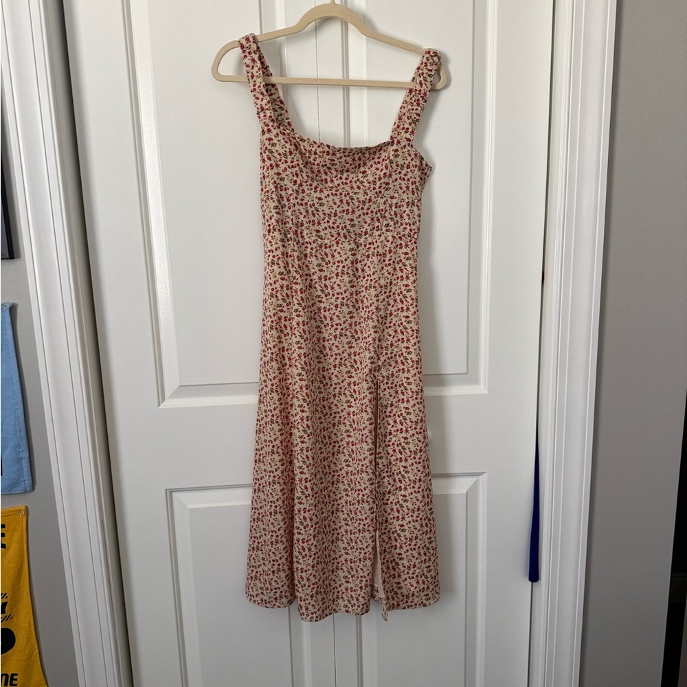 Chic Floral Midi Dress in Pink